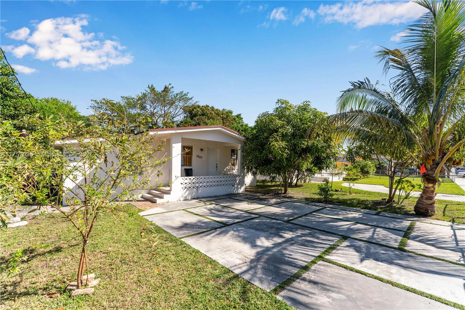 1243 NW 42nd St
