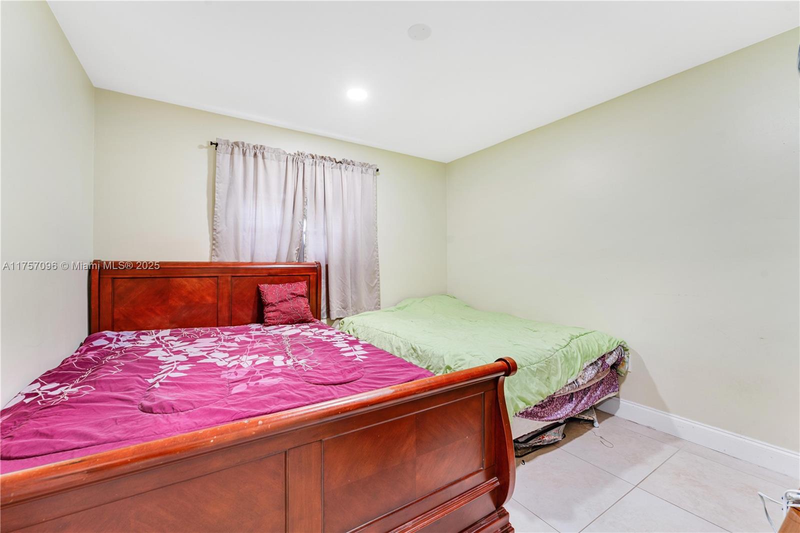 1243 NW 42nd St