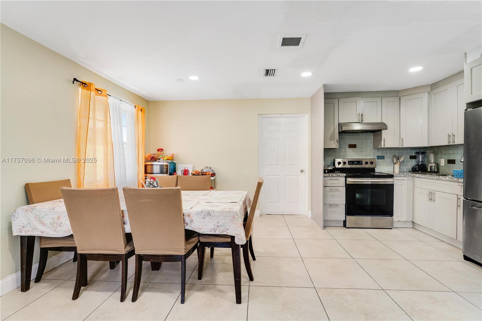 1243 NW 42nd St