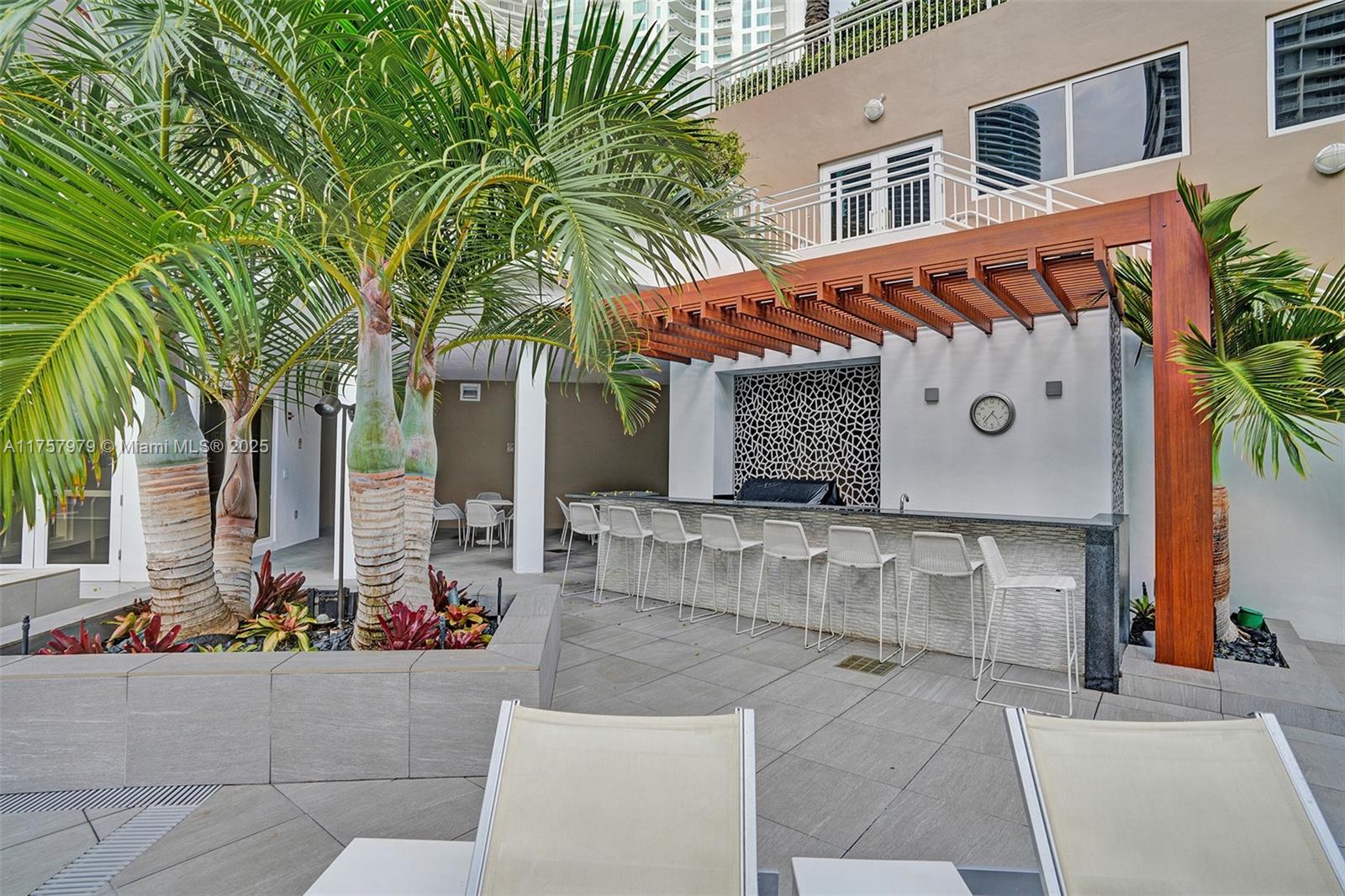 901 Brickell Key Blvd # 1505