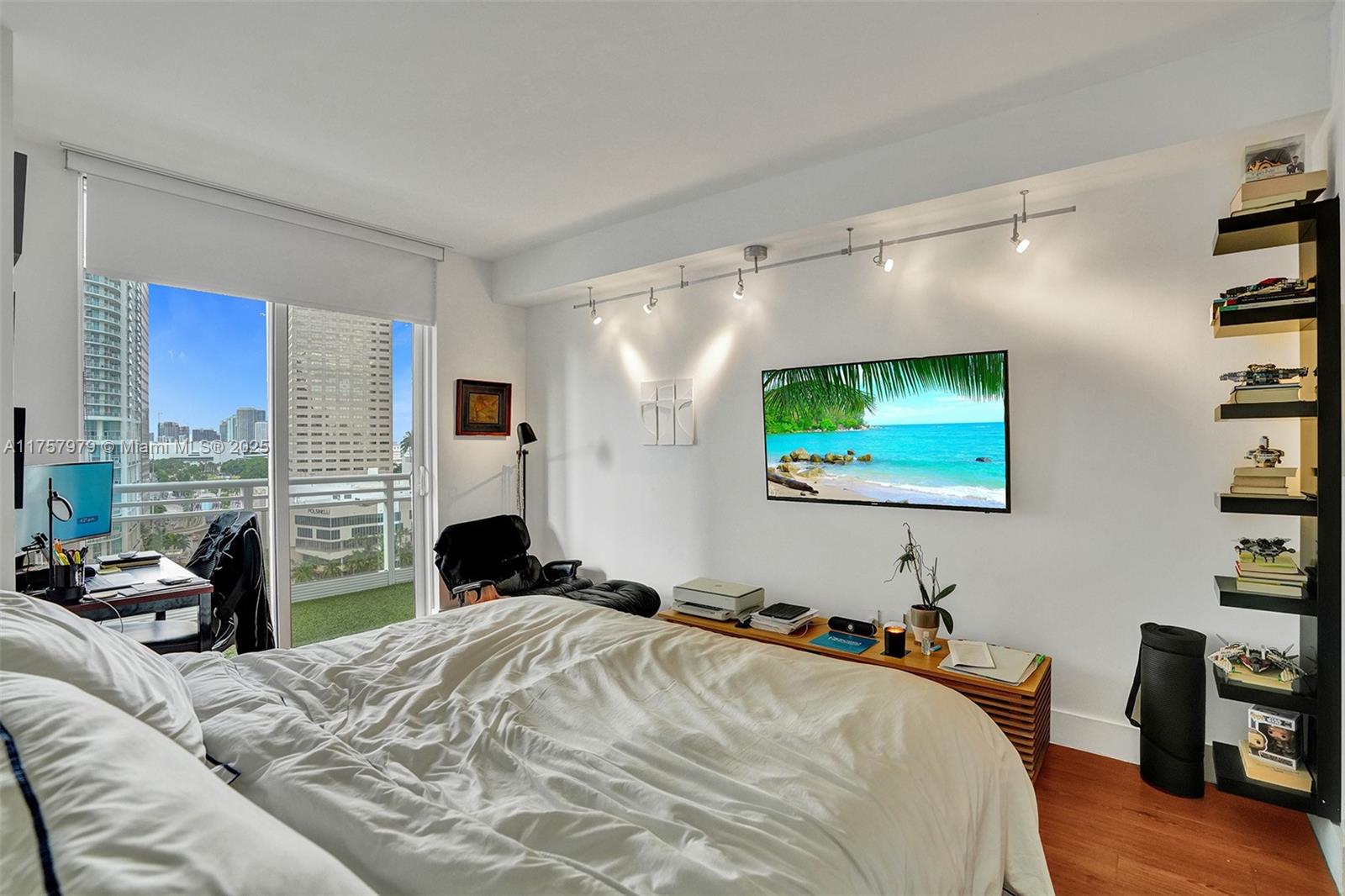 901 Brickell Key Blvd # 1505