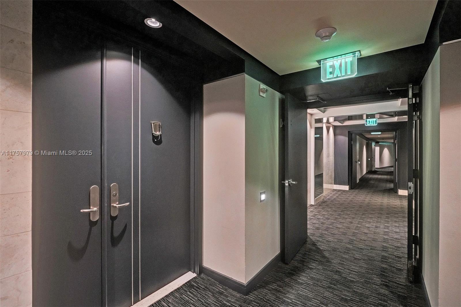 901 Brickell Key Blvd # 1505