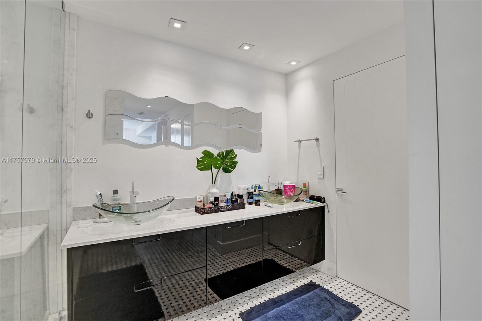 901 Brickell Key Blvd # 1505