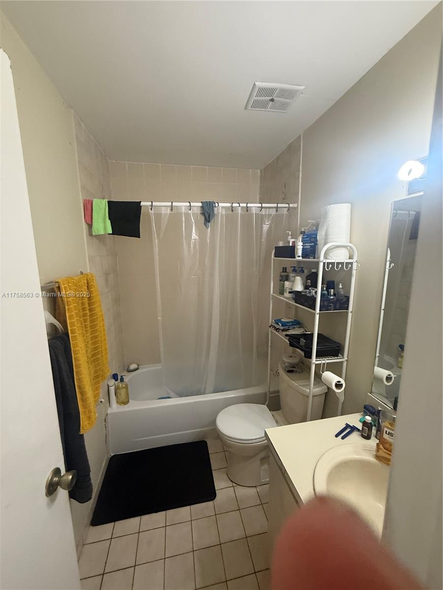 7987 NW 7th st # D13