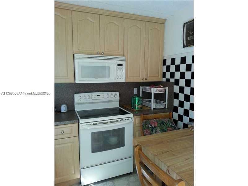 7987 NW 7th st # D12