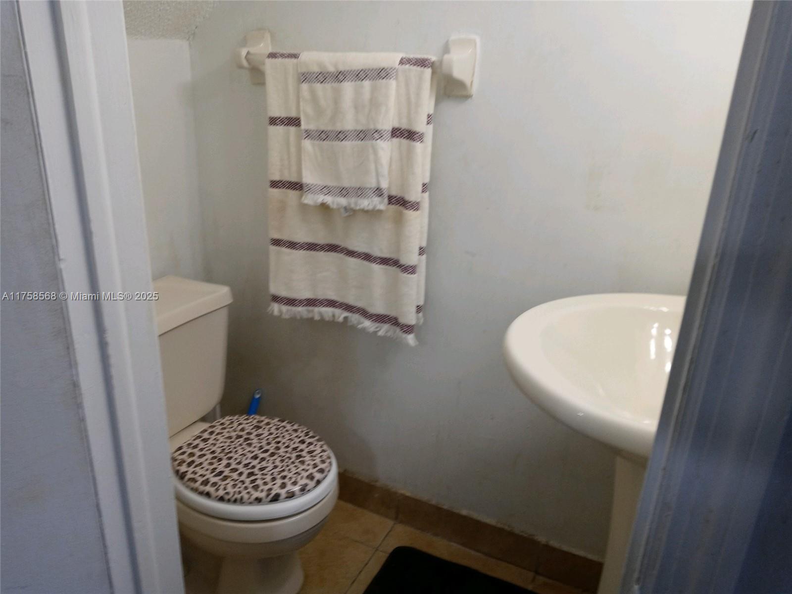 7987 NW 7th st # D10