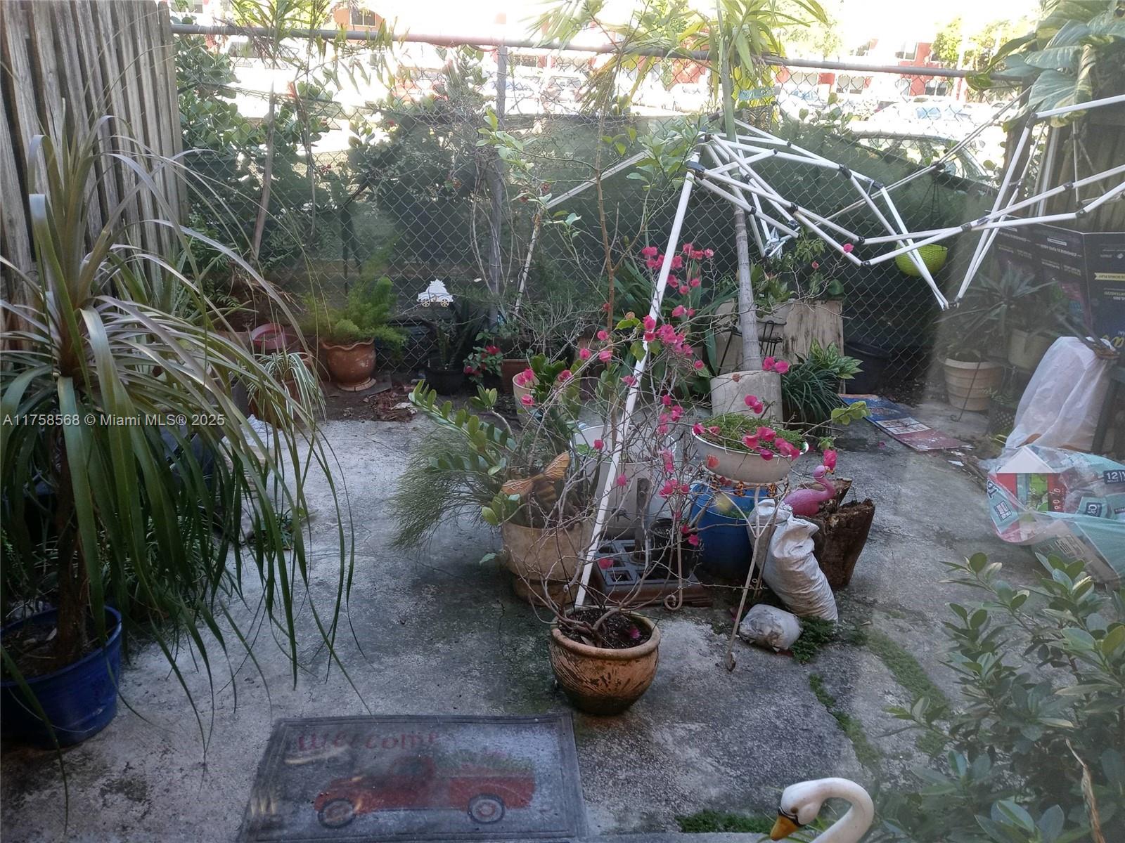 7987 NW 7th st # D10