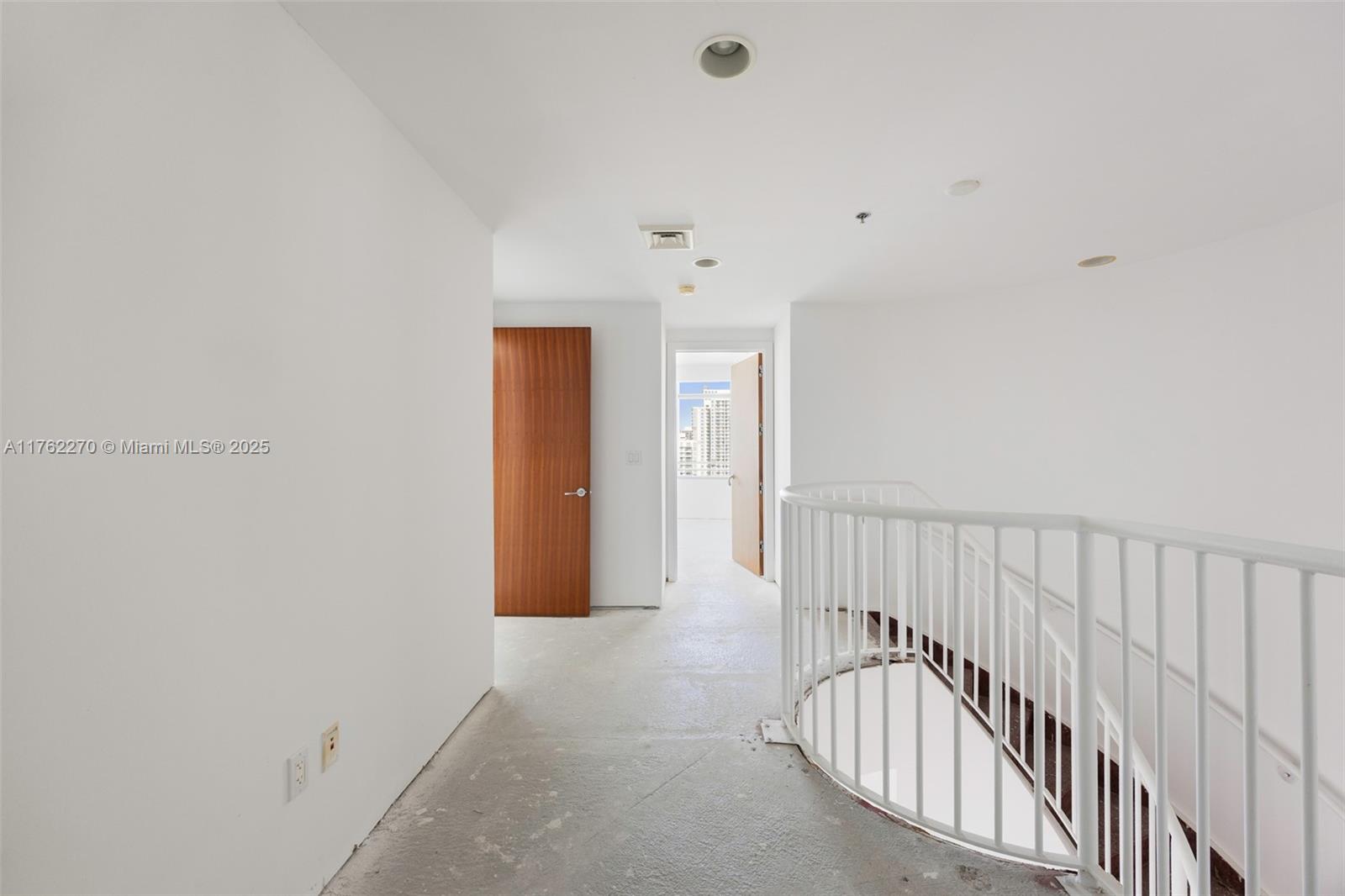 1395 Brickell Ave # 3411