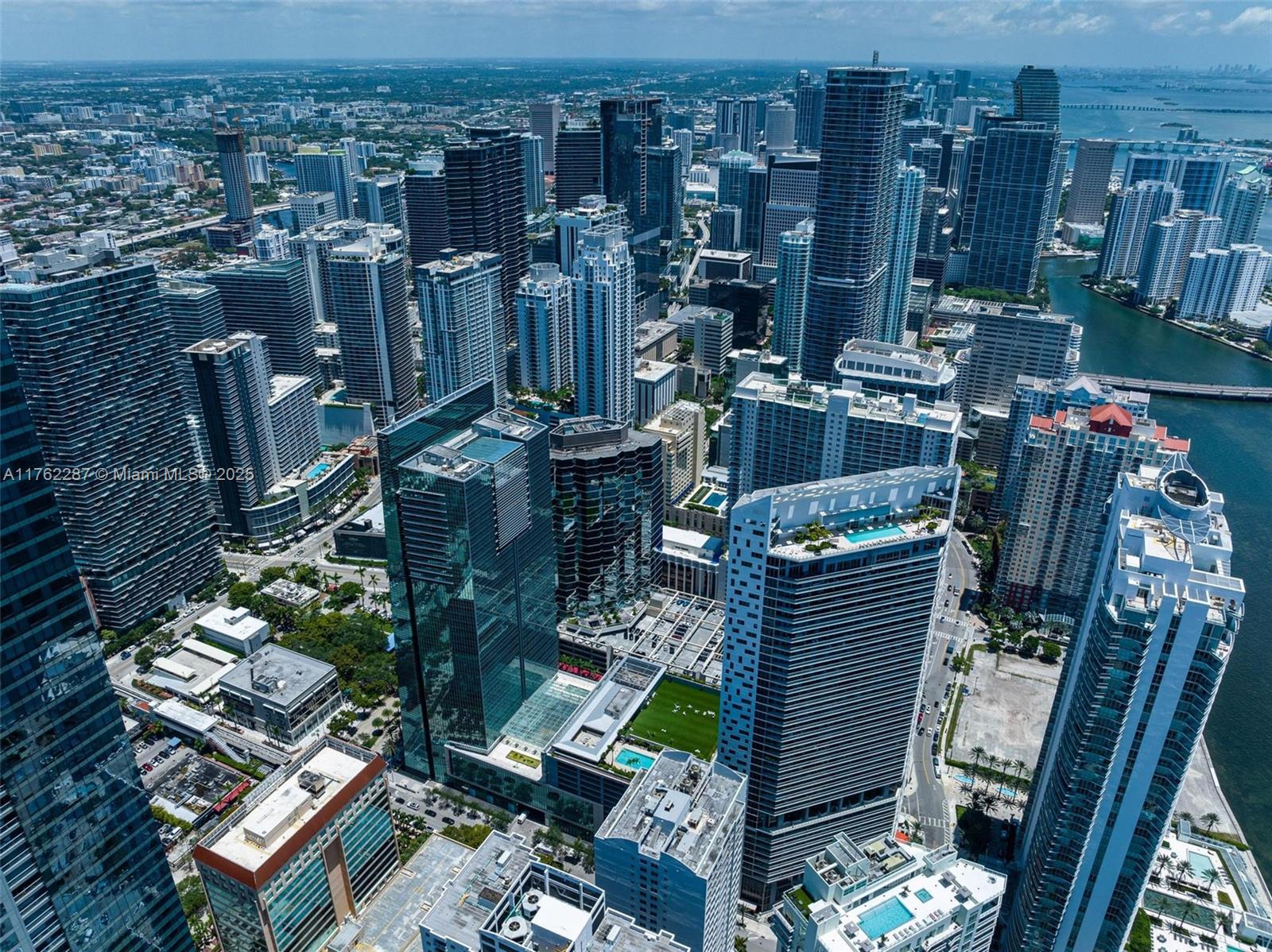 1395 Brickell Ave # 3408
