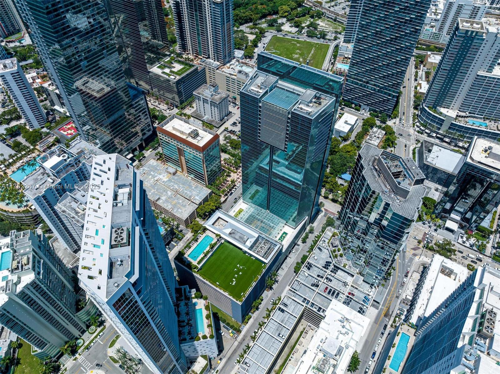 1395 Brickell Ave # 3408