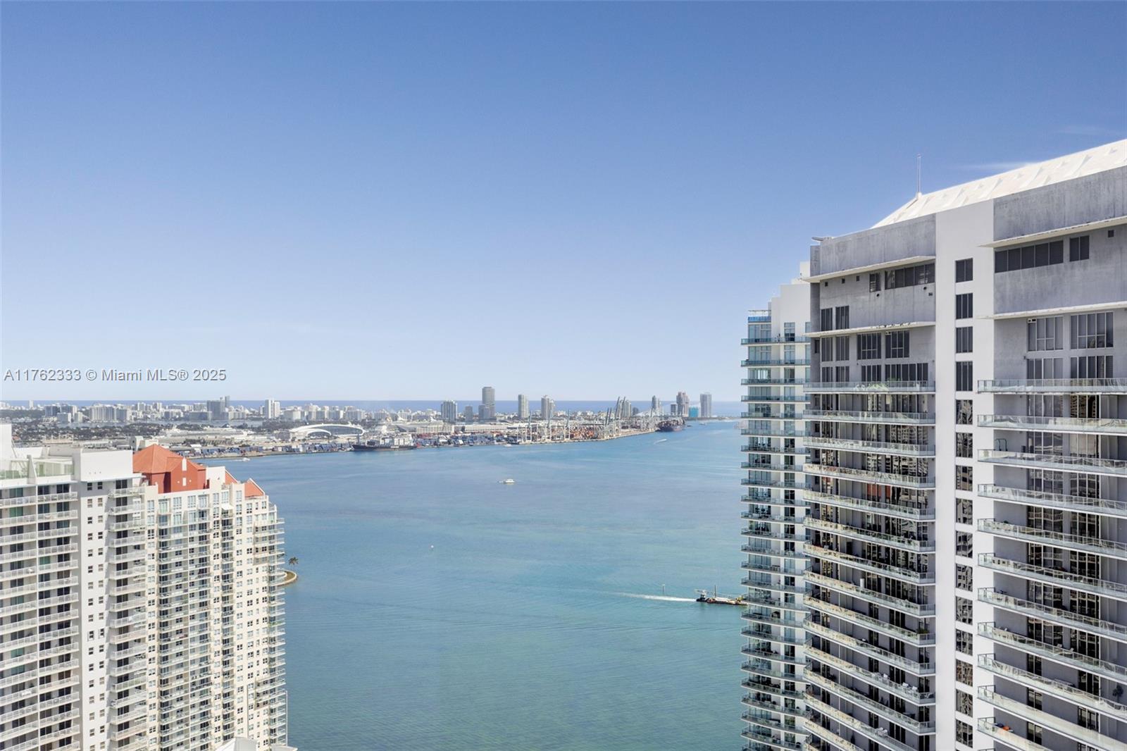 1395 Brickell Ave # 3407