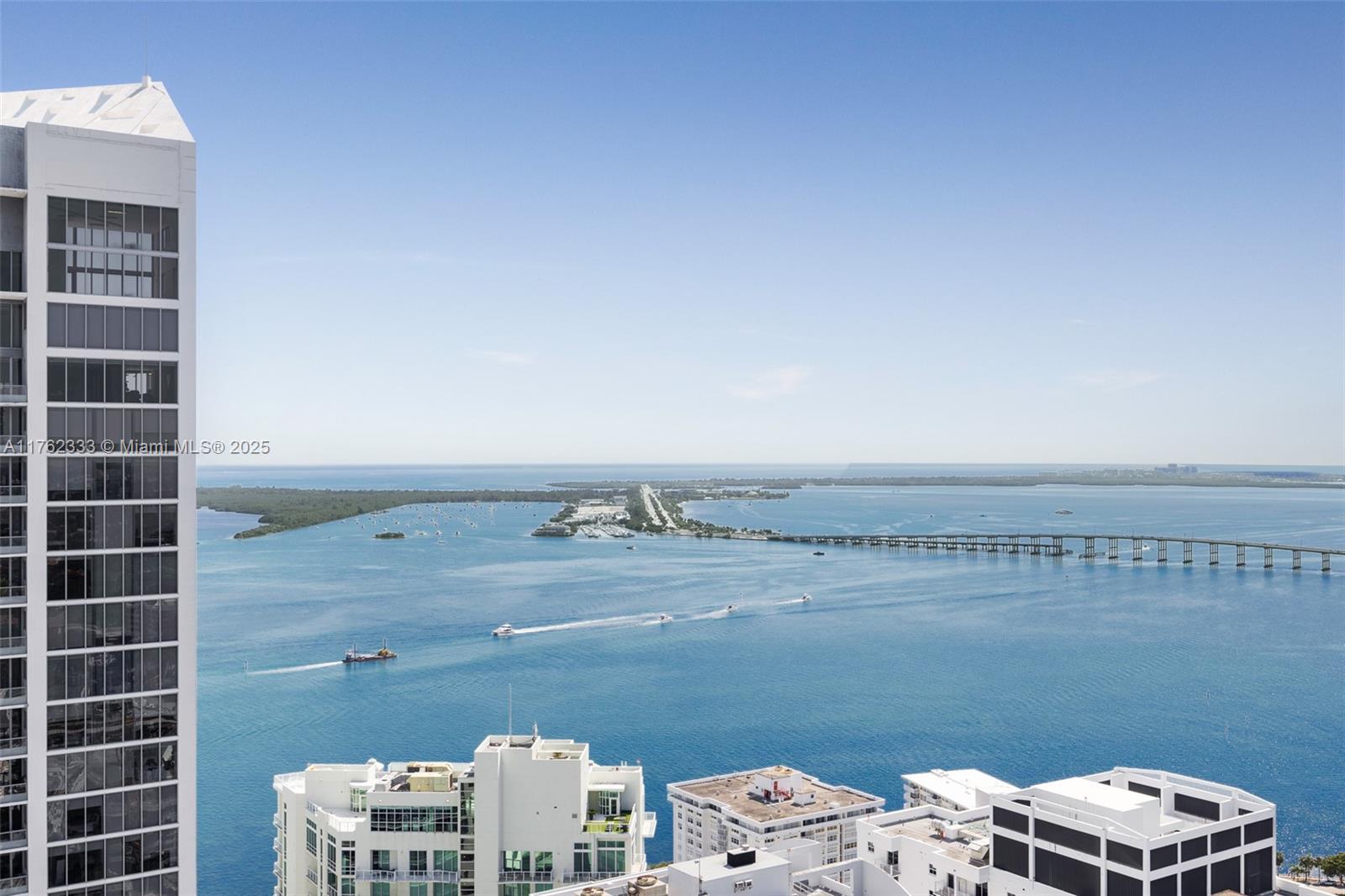 1395 Brickell Ave # 3407