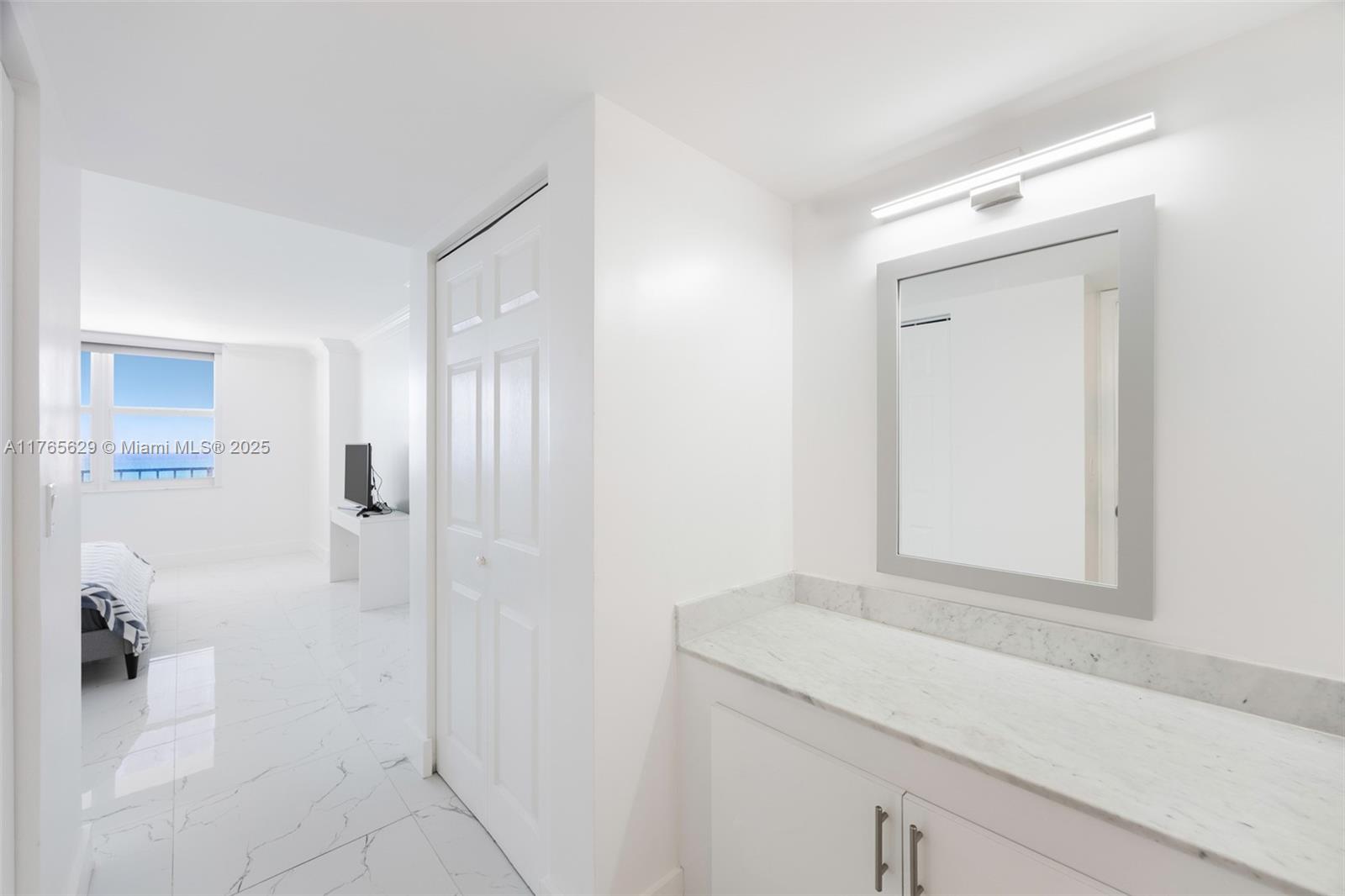 2401 S Ocean Dr # 2402