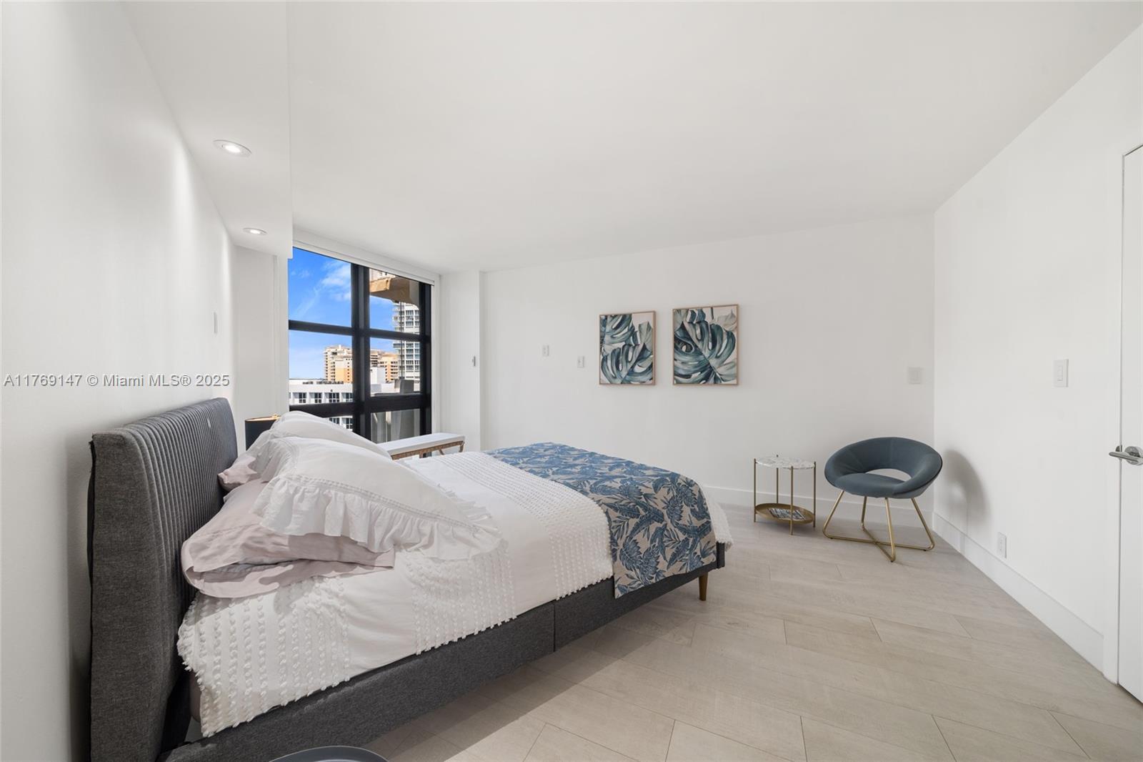 1111 Crandon Blvd # A1105