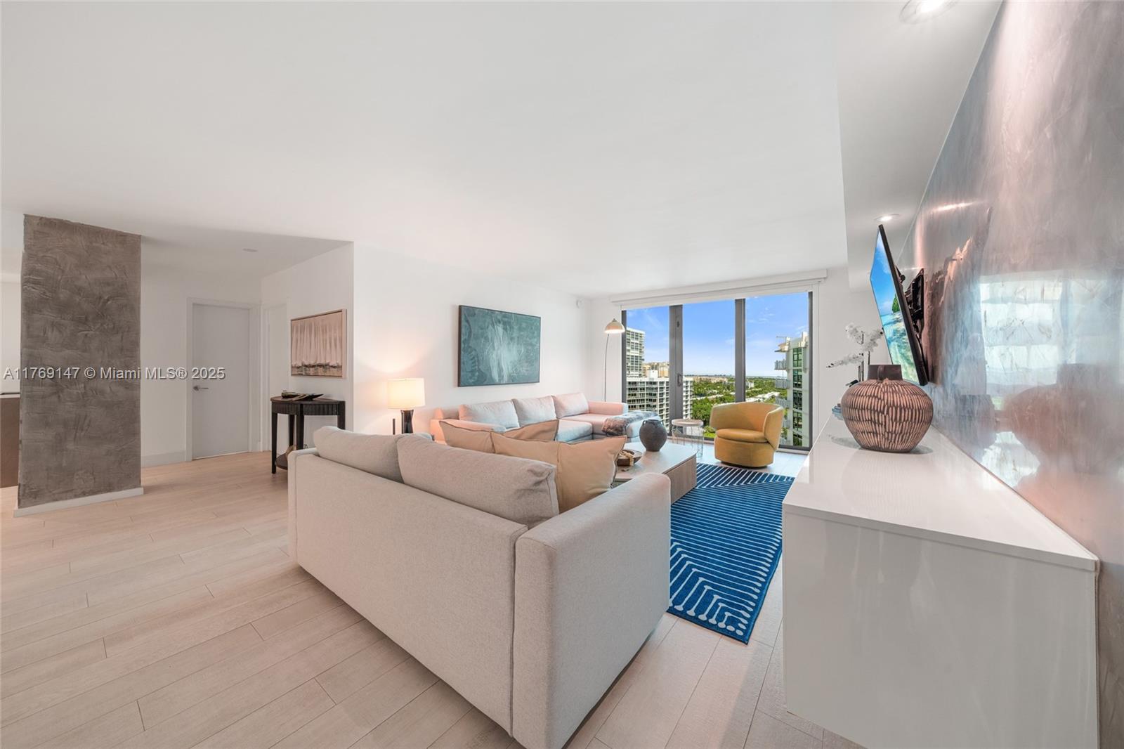 1111 Crandon Blvd # A1105