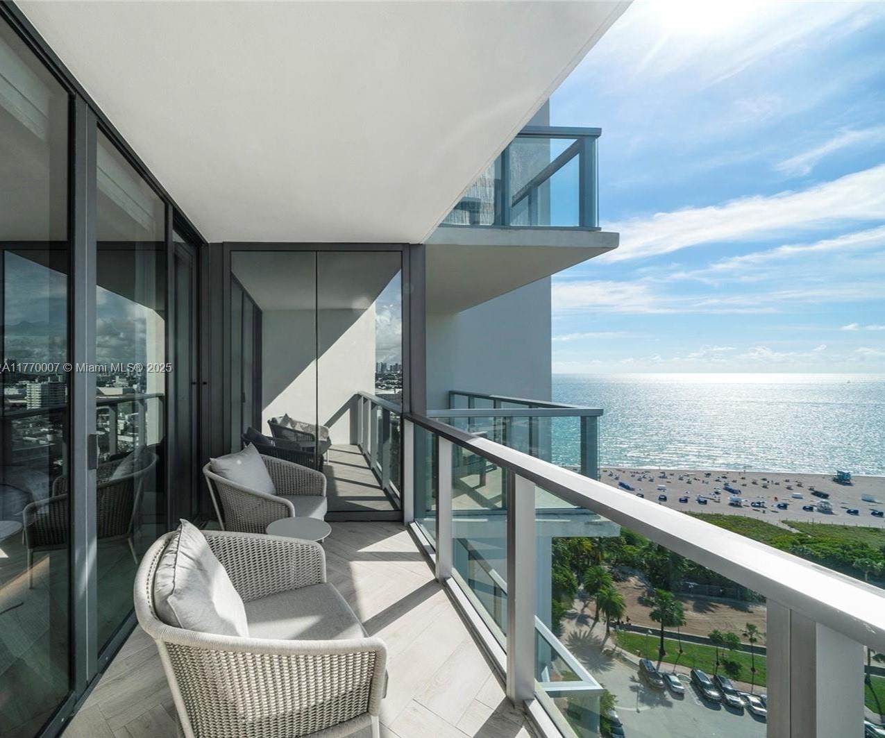 2201 Collins Ave # 1604