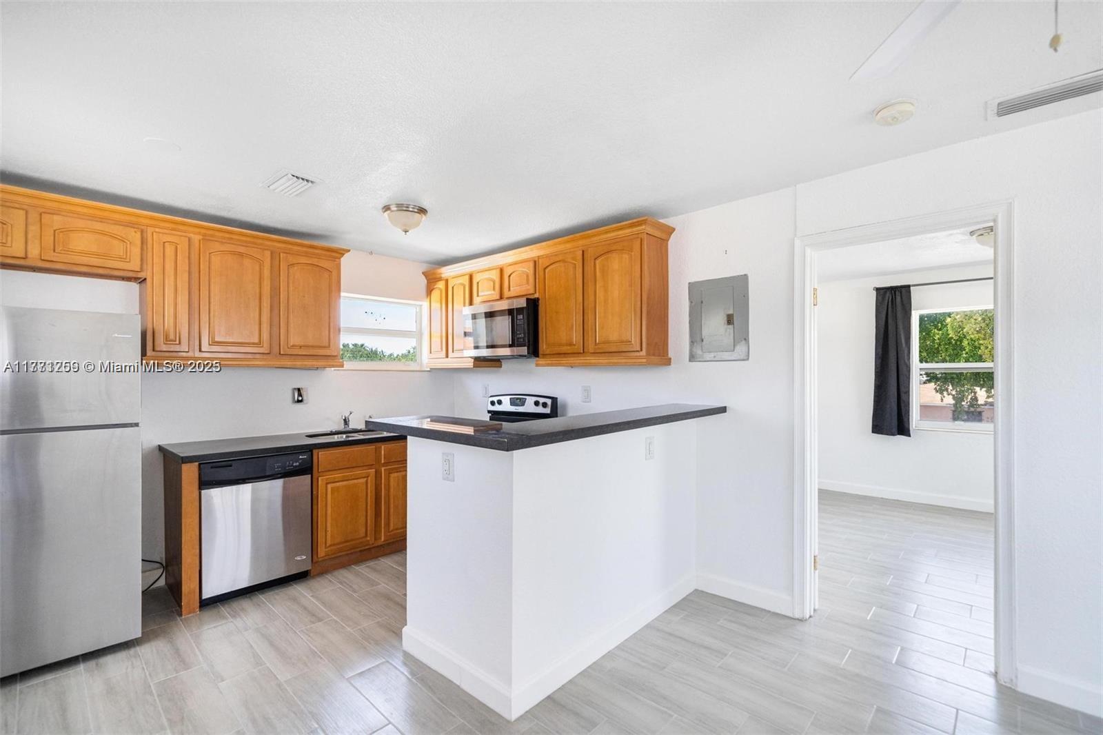 6221 NW Miami Ct Unit: 2