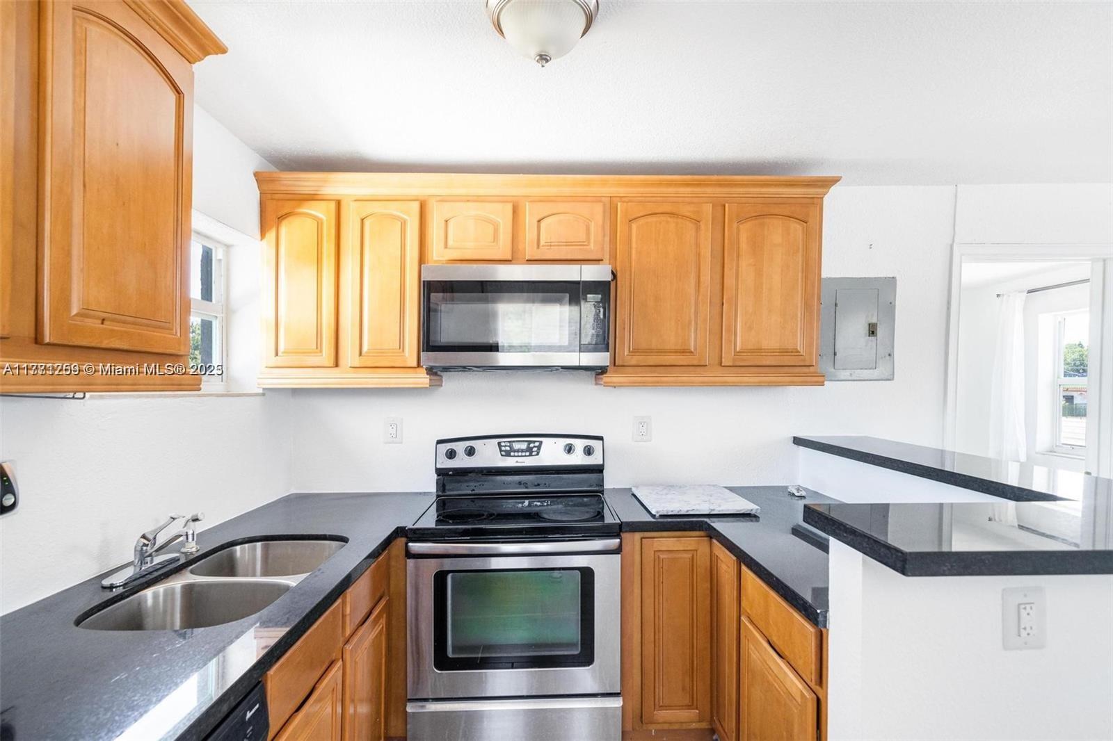 6221 NW Miami Ct Unit: 2