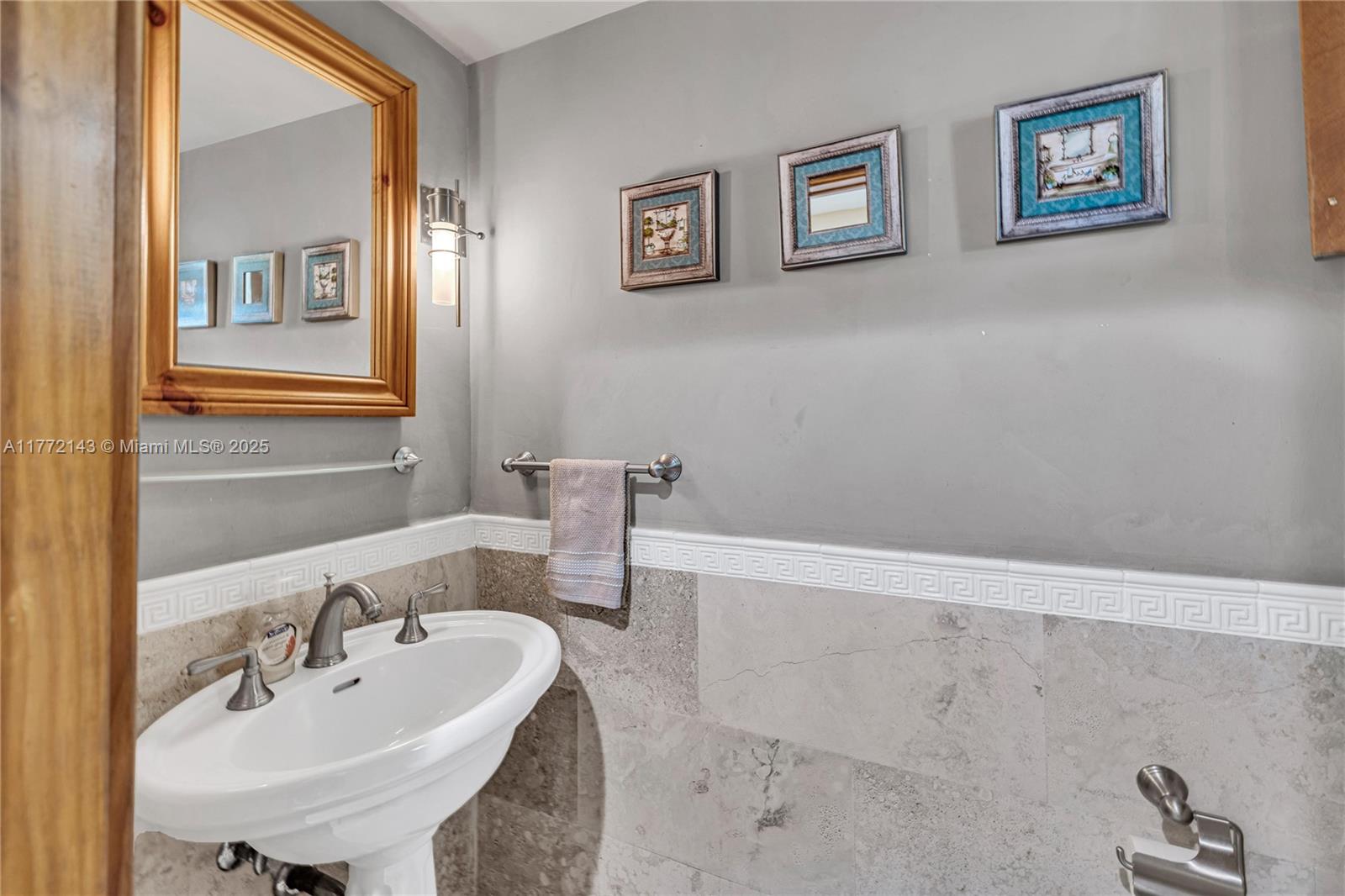 2211 1/2 NE 123rd St # 2211