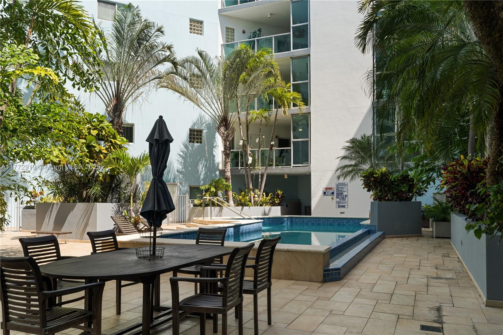 2699 Tigertail Ave # 23