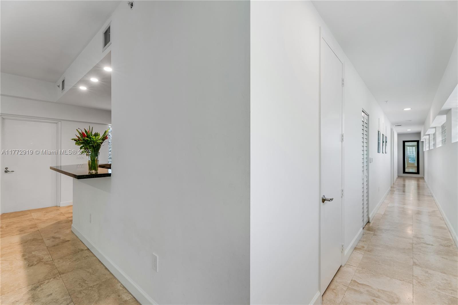 2699 Tigertail Ave # 23