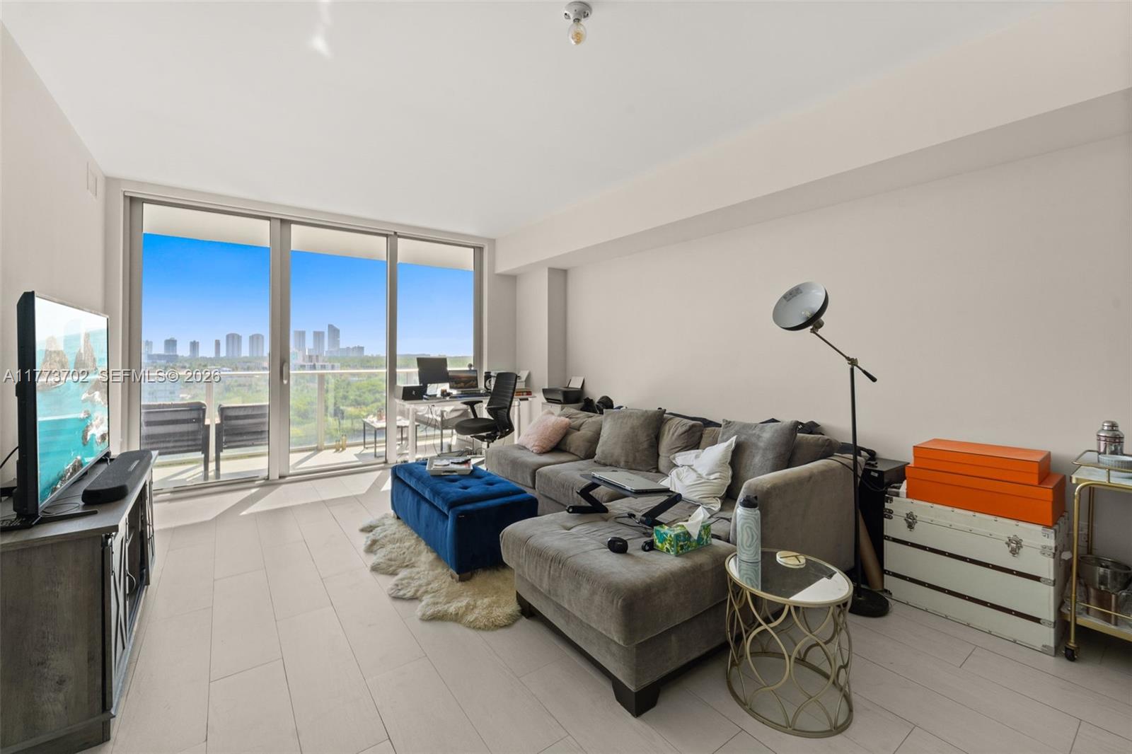 16385 Biscayne Blvd # 1019