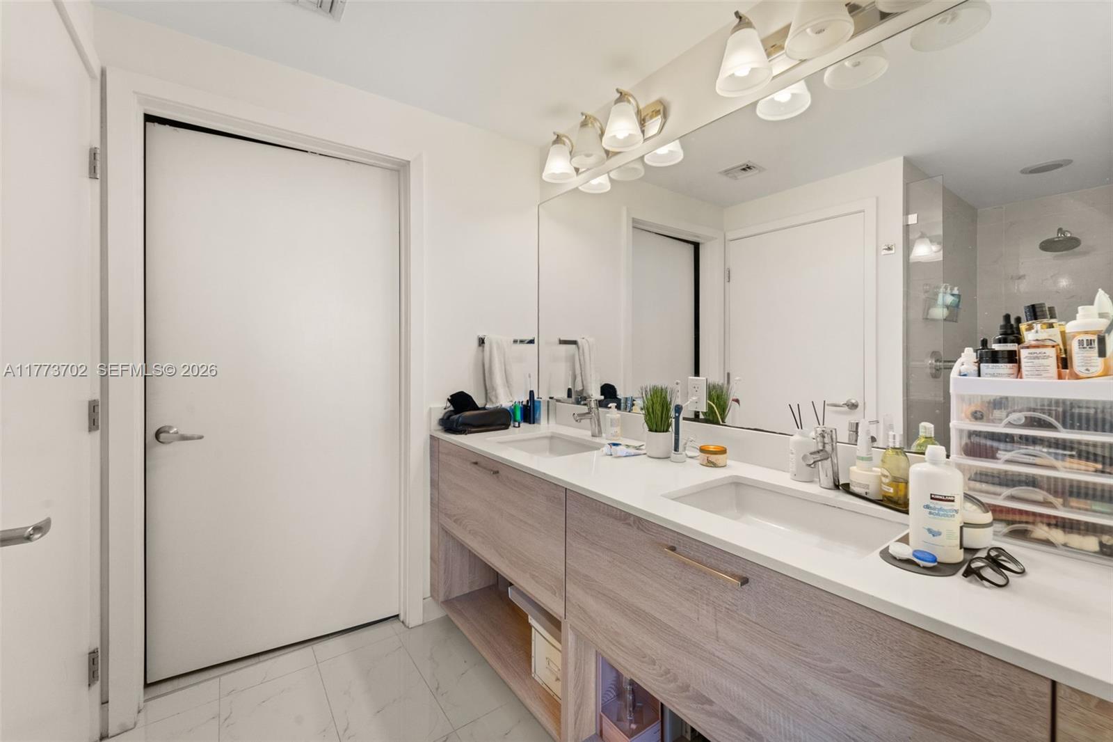 16385 Biscayne Blvd # 1019