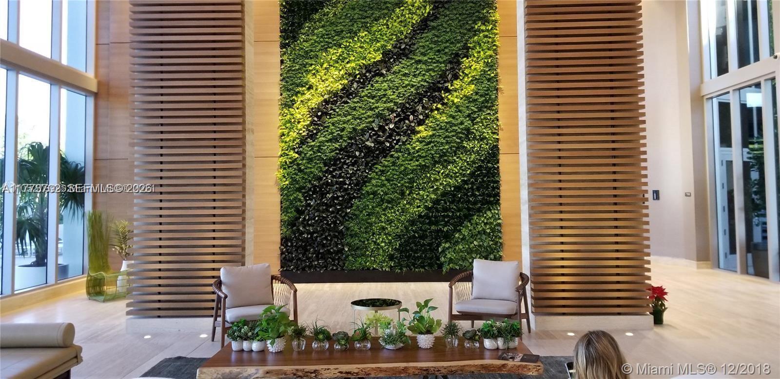 16385 Biscayne Blvd # 1019