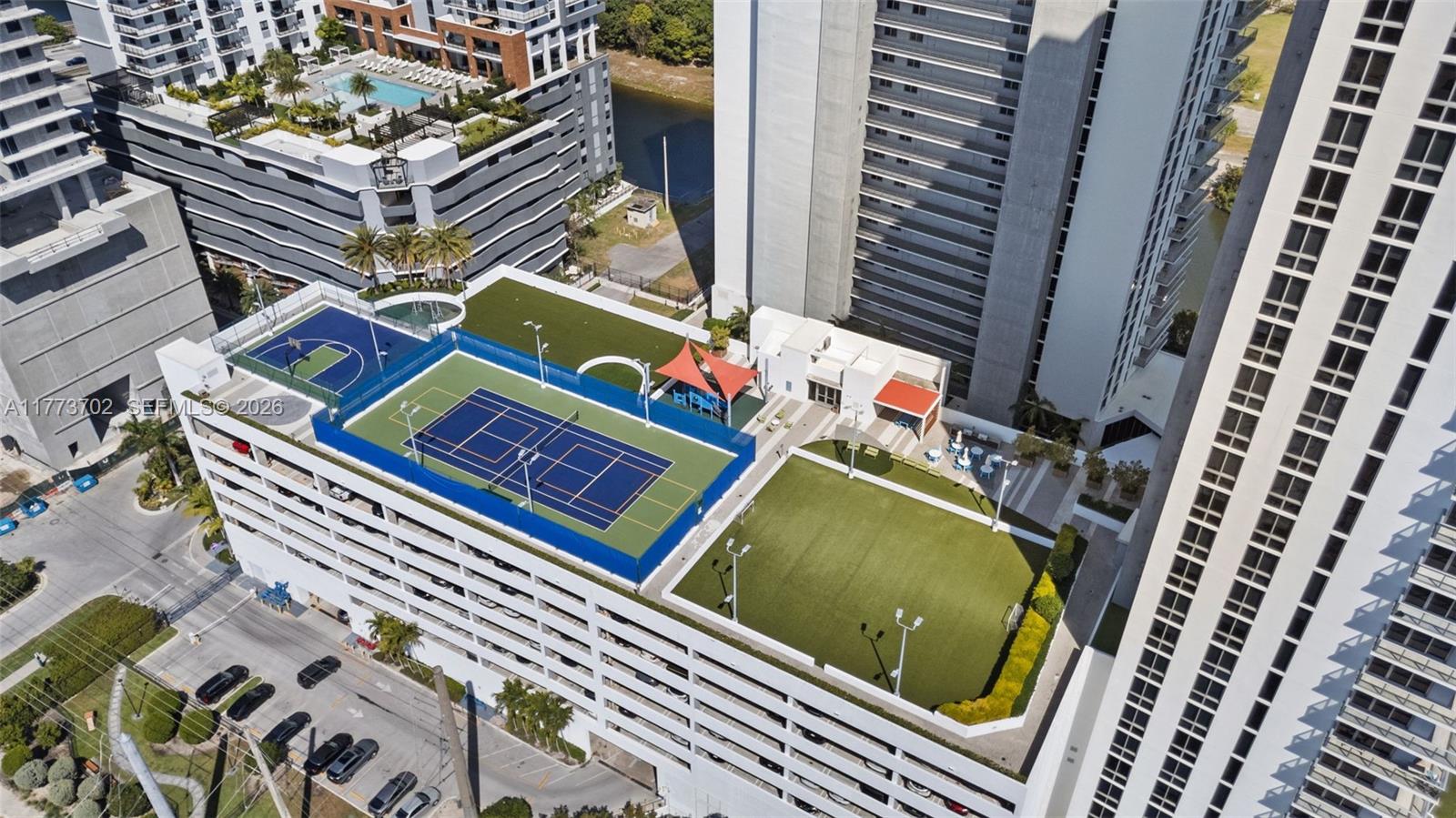 16385 Biscayne Blvd # 1019