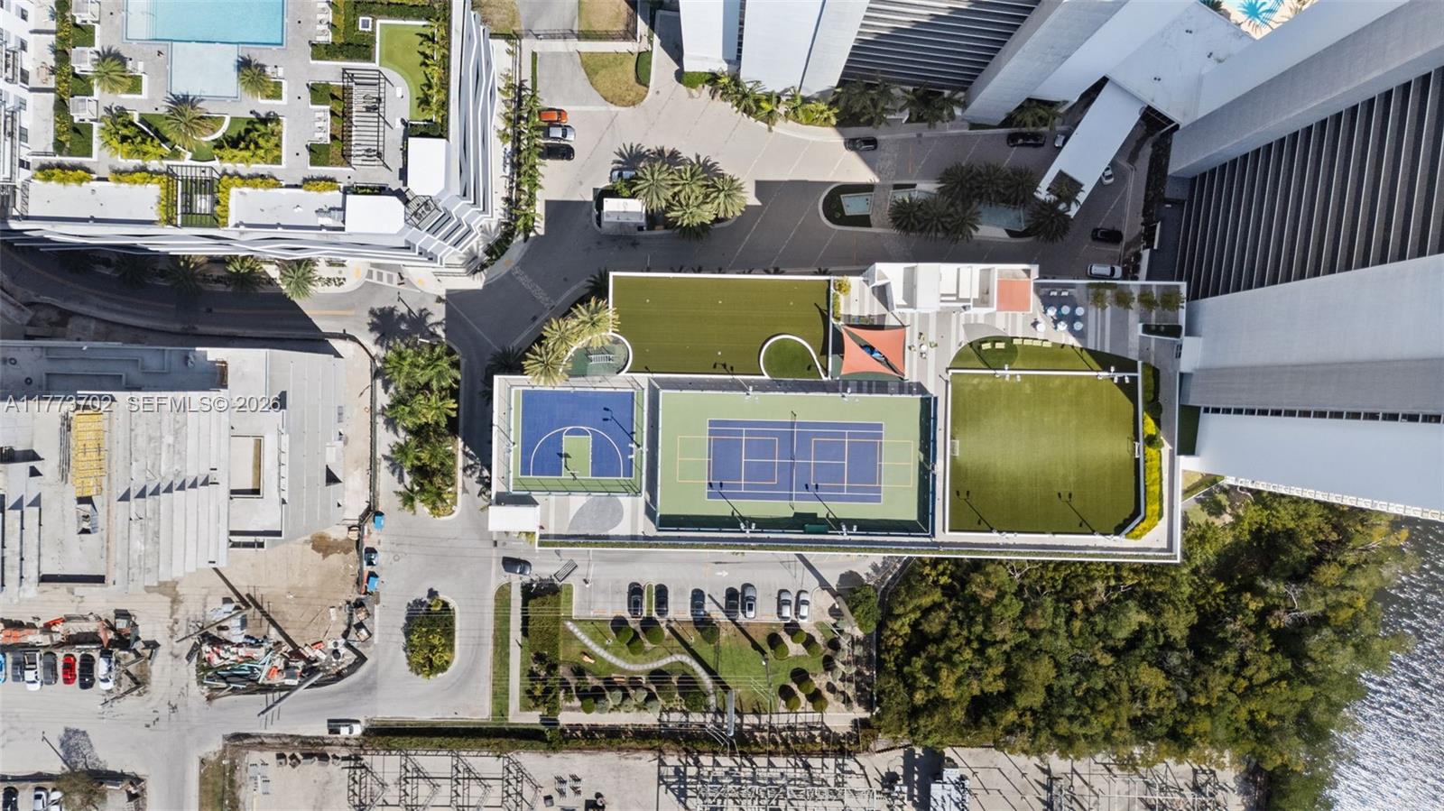 16385 Biscayne Blvd # 1019