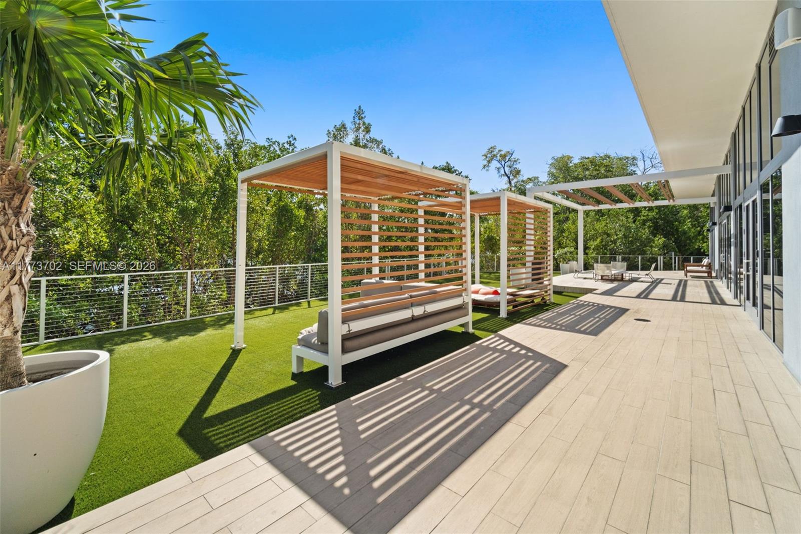 16385 Biscayne Blvd # 1019