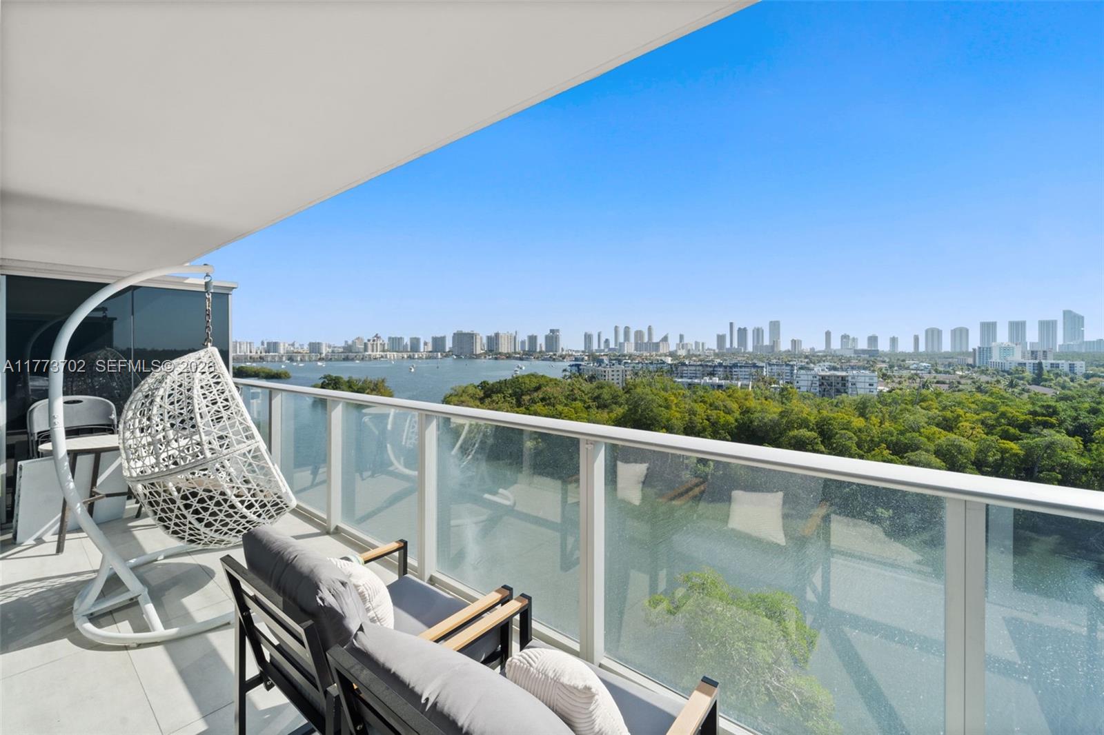 16385 Biscayne Blvd # 1019