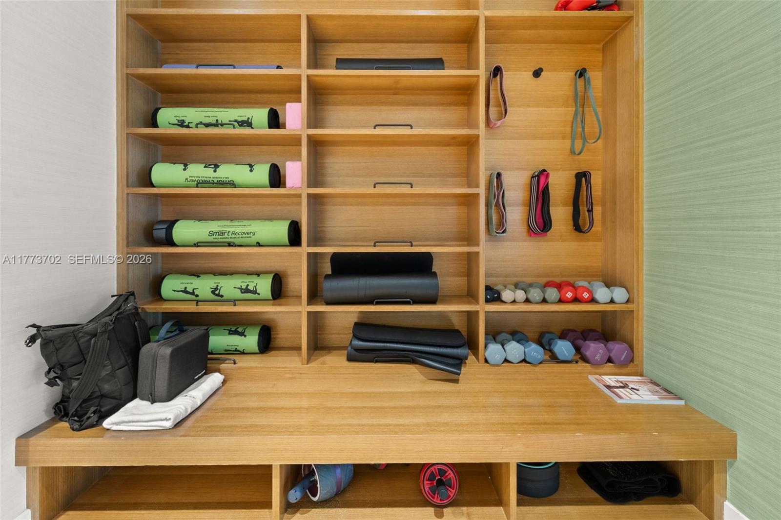 16385 Biscayne Blvd # 1019