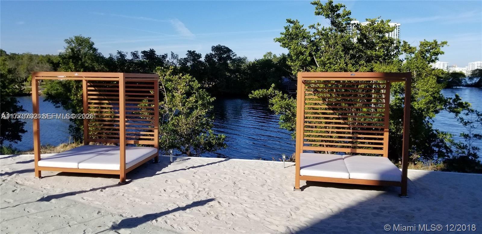 16385 Biscayne Blvd # 1019