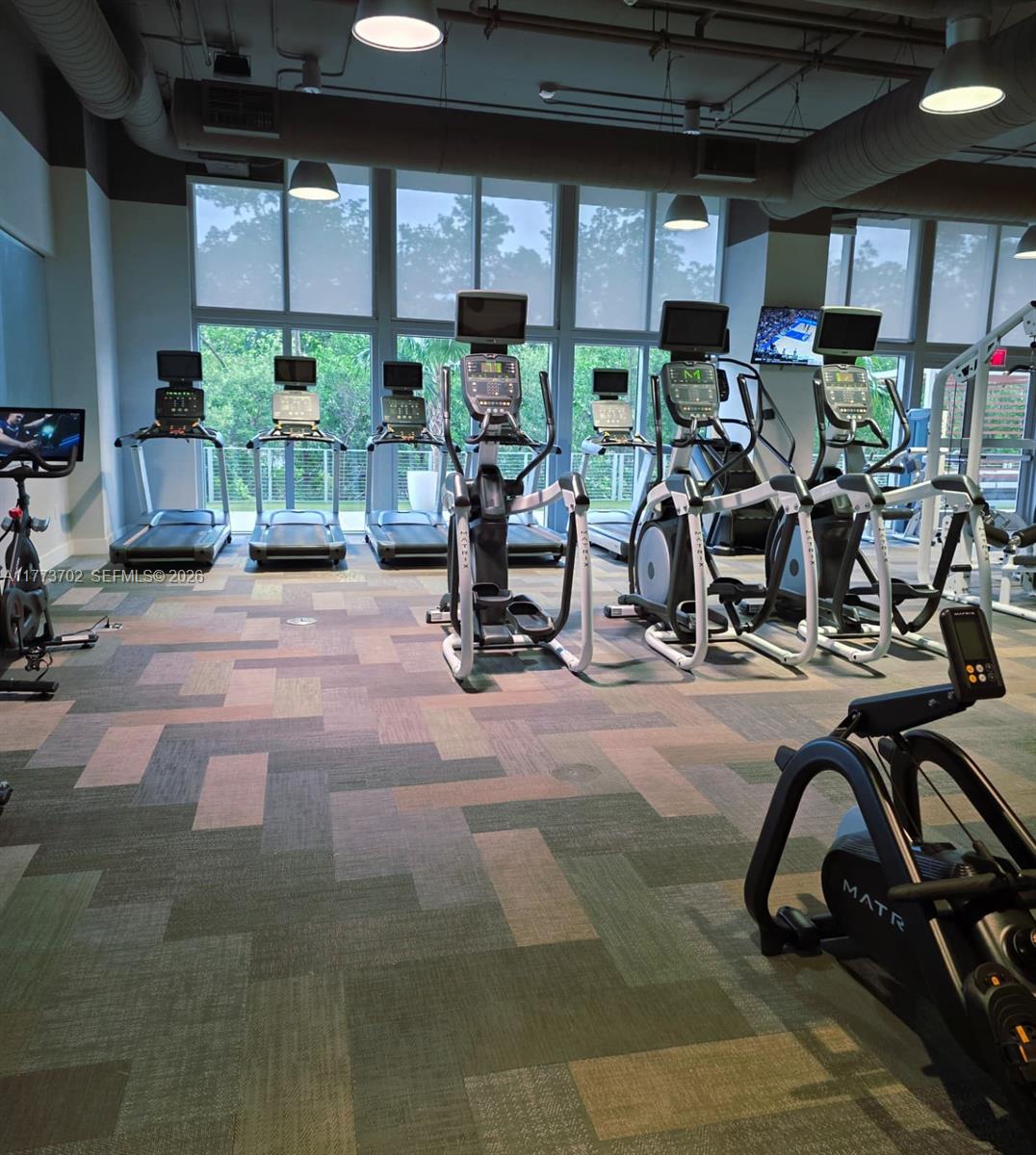 16385 Biscayne Blvd # 1019