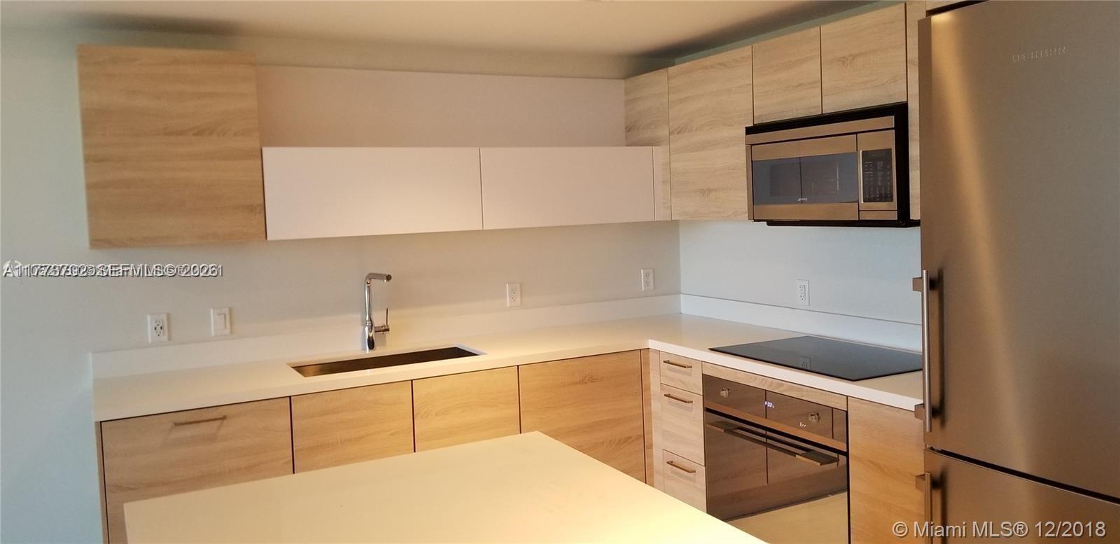 16385 Biscayne Blvd # 1019