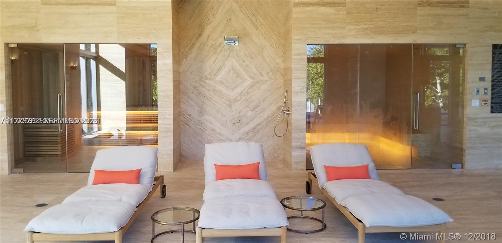 16385 Biscayne Blvd # 1019