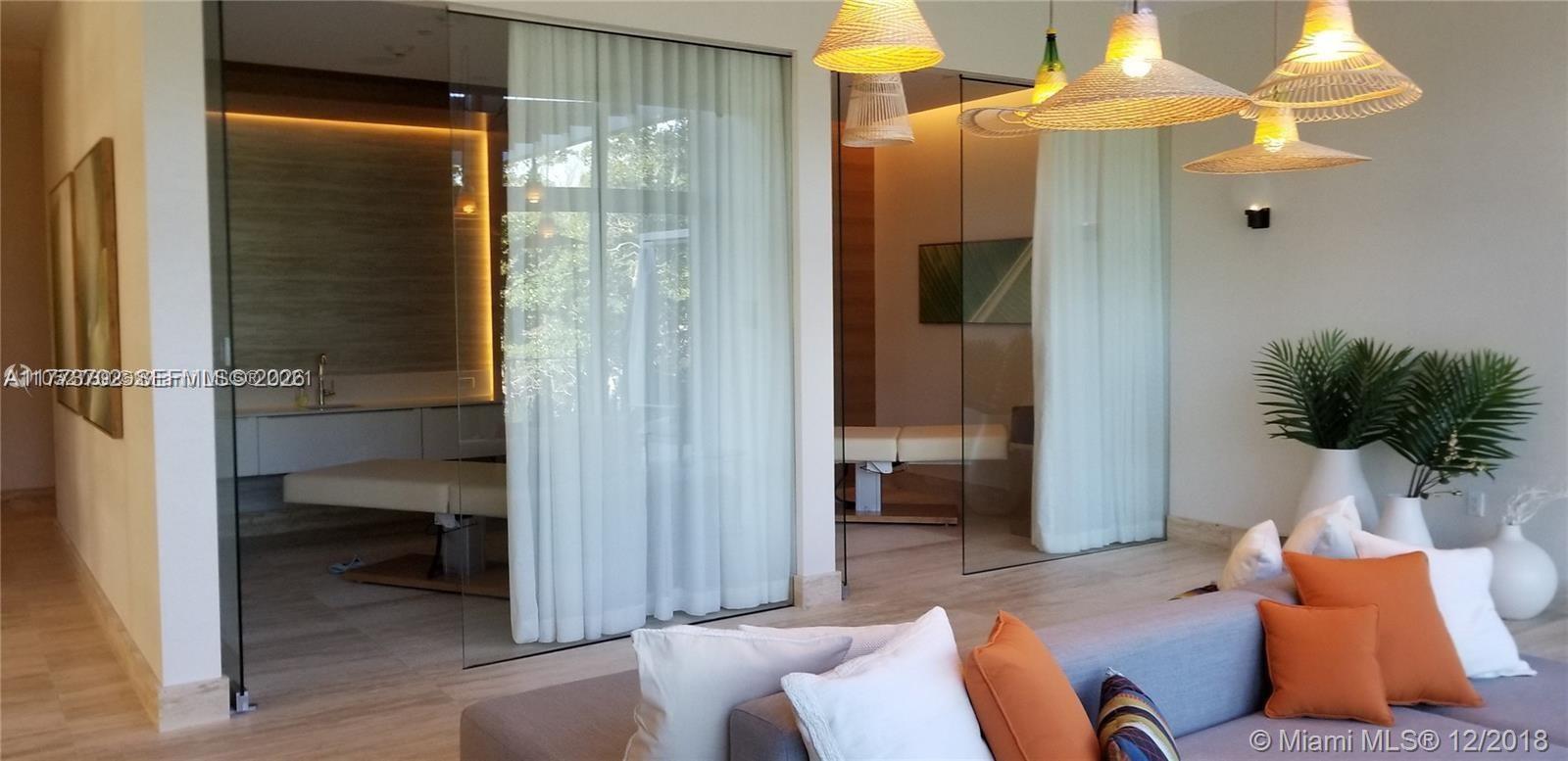 16385 Biscayne Blvd # 1019