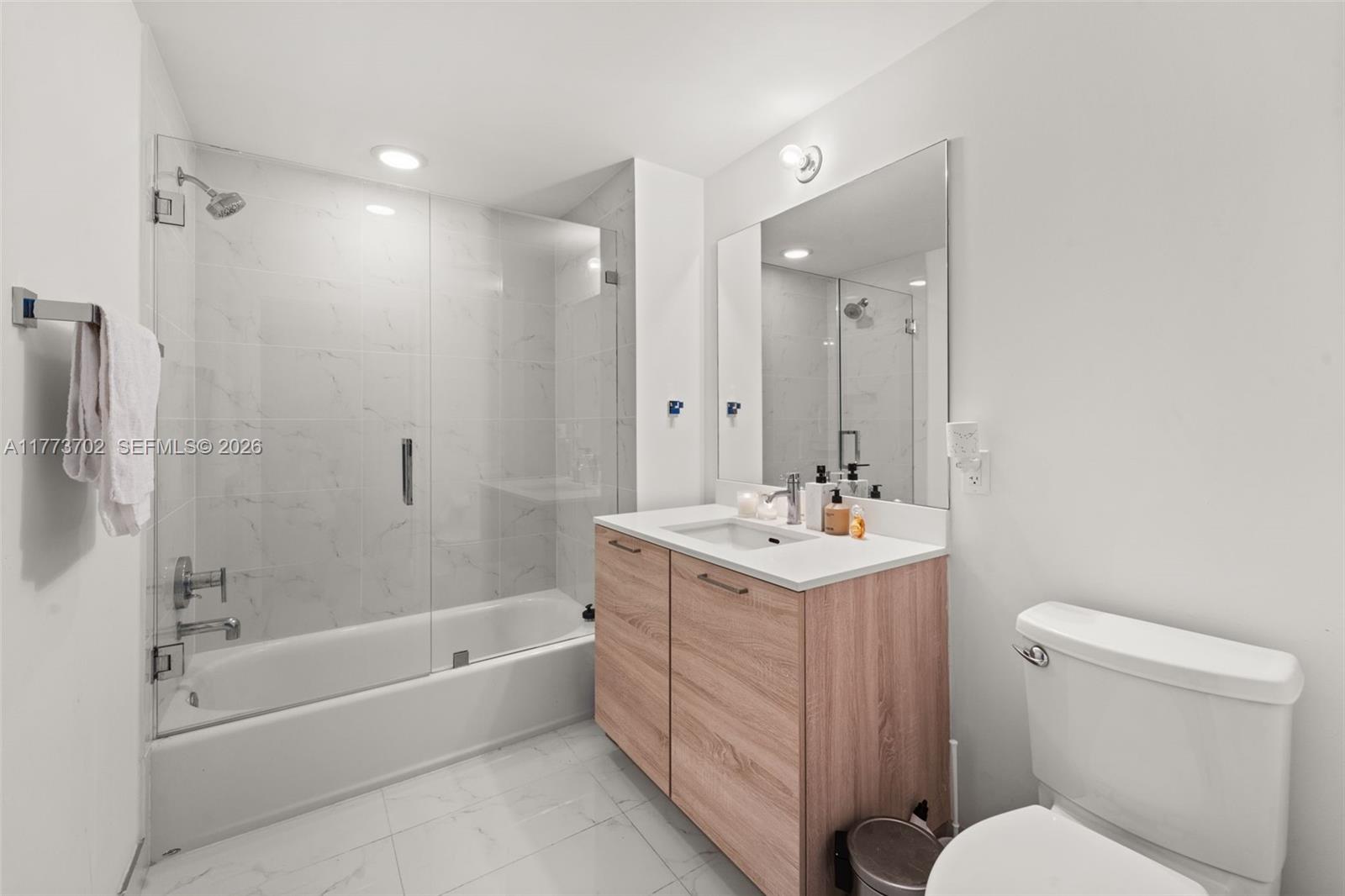 16385 Biscayne Blvd # 1019