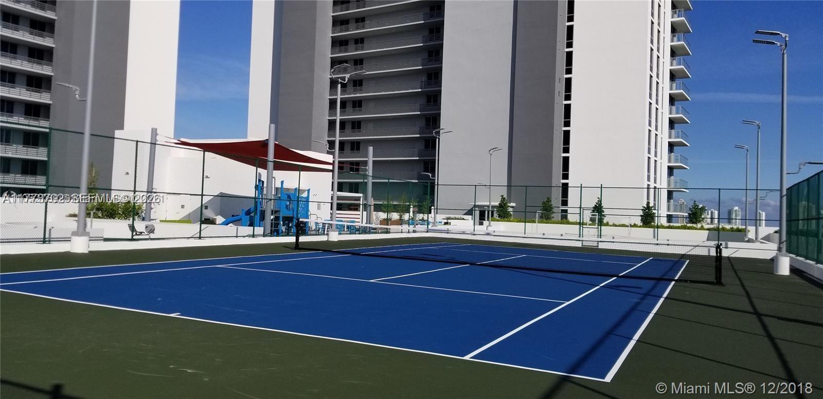 16385 Biscayne Blvd # 1019