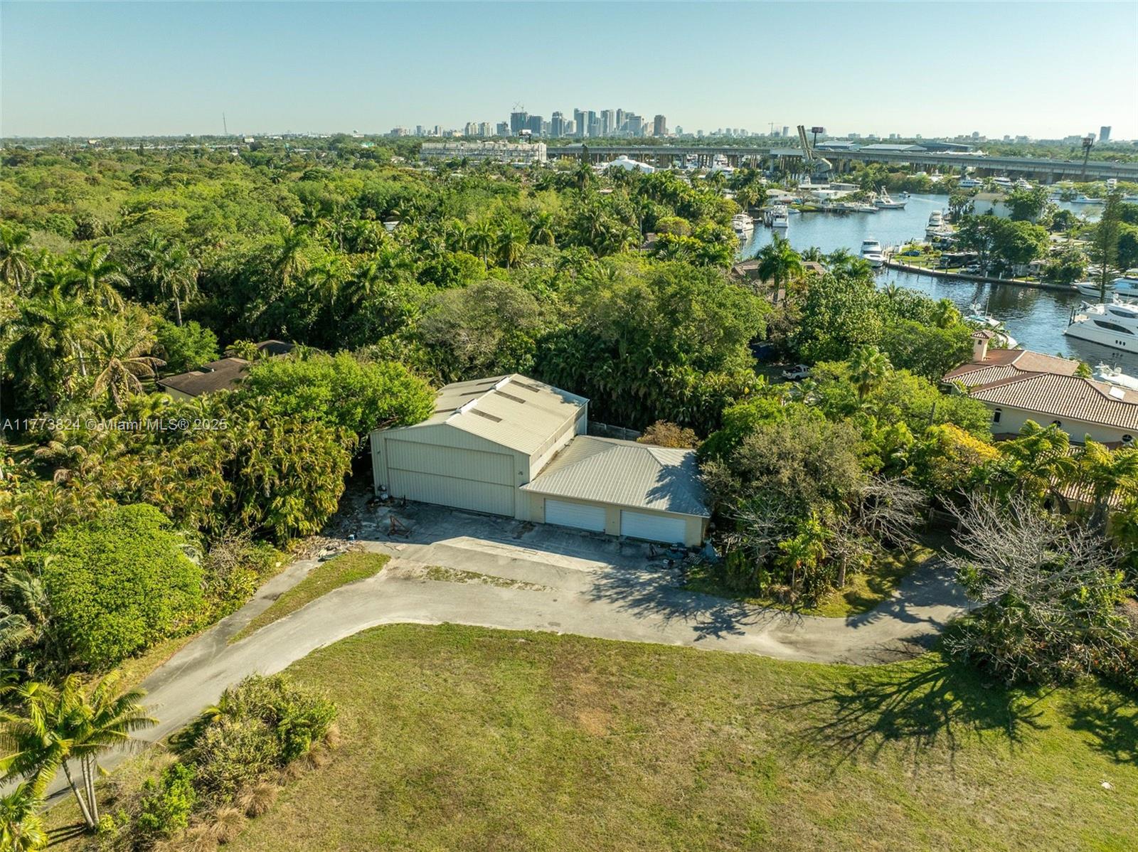 2350 SW 26th Ave
