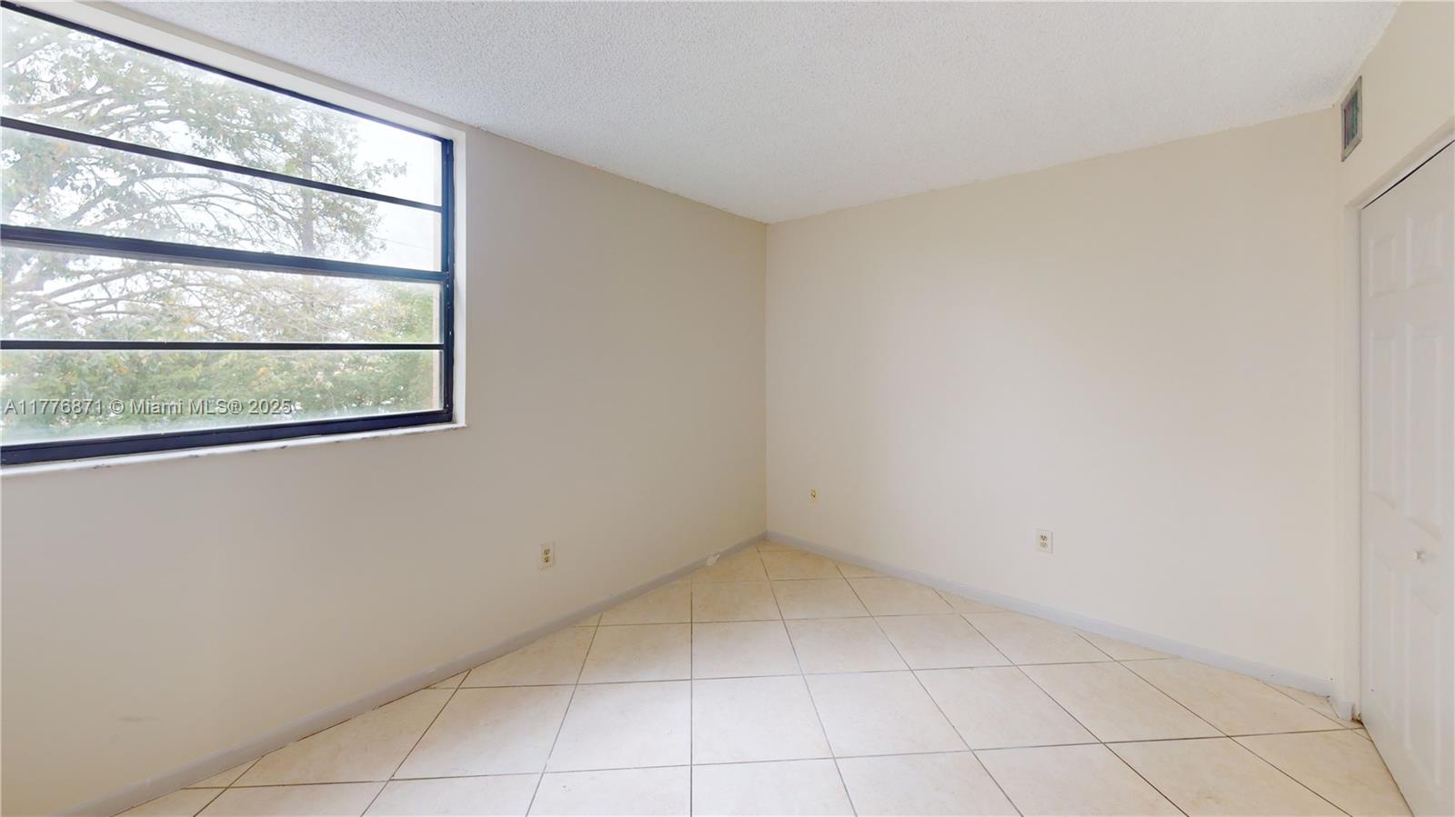 3561 SW 117th Ave # 404 Unit: 7-404