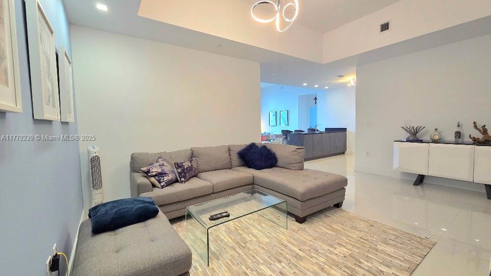 1010 Brickell Ave # 4804