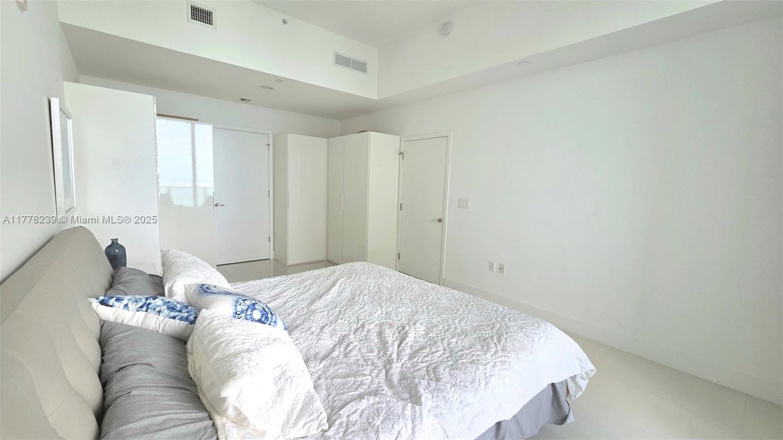 1010 Brickell Ave # 4804