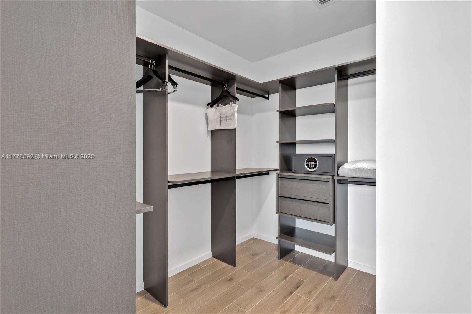 398 NE 5th St # 3419