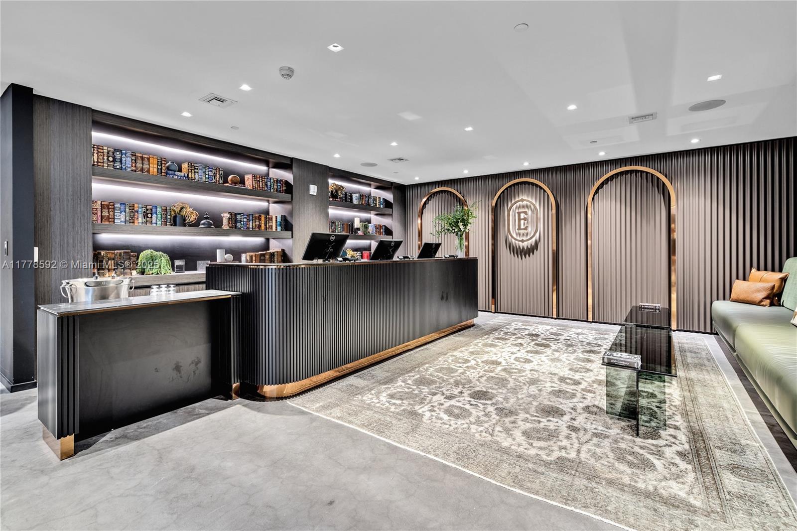 398 NE 5th St # 3419