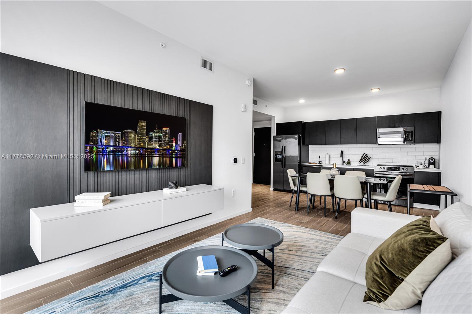 398 NE 5th St # 3419