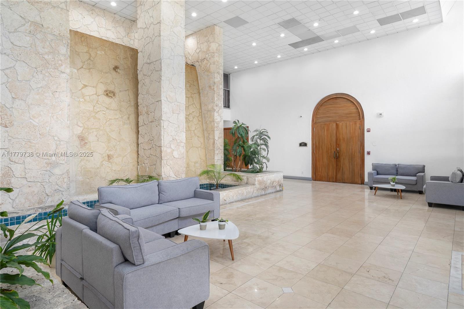 13499 Biscayne Blvd Unit: CUM5