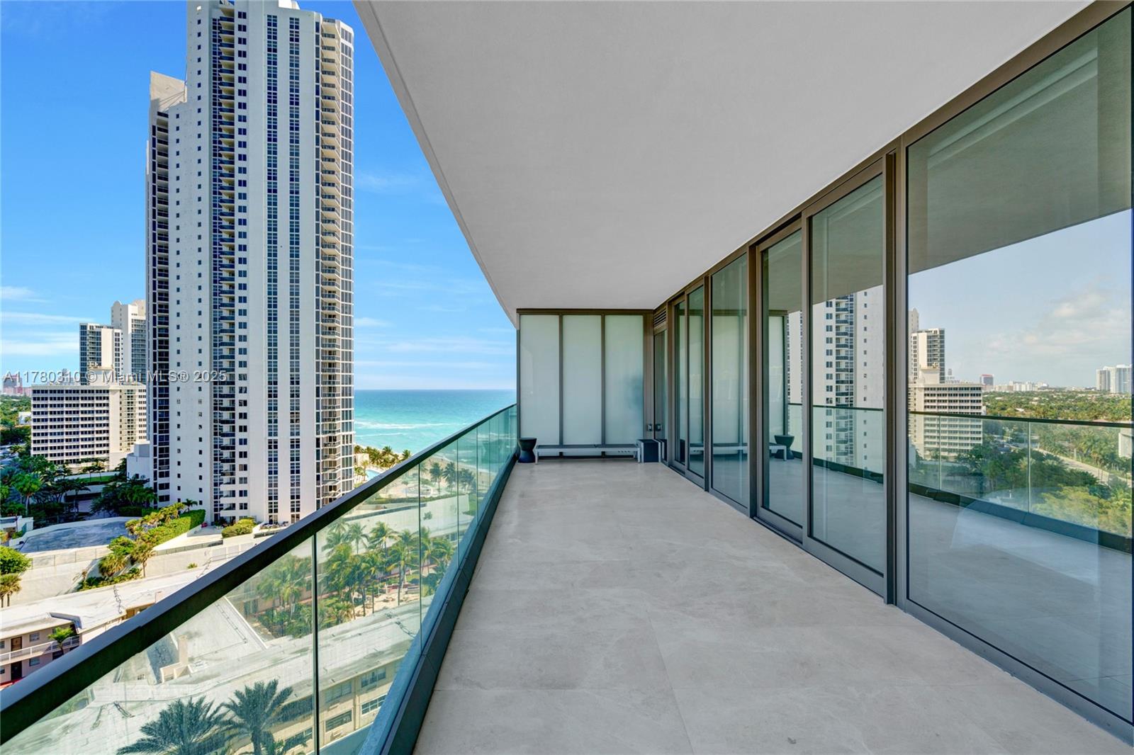 18975 Collins Ave # 903