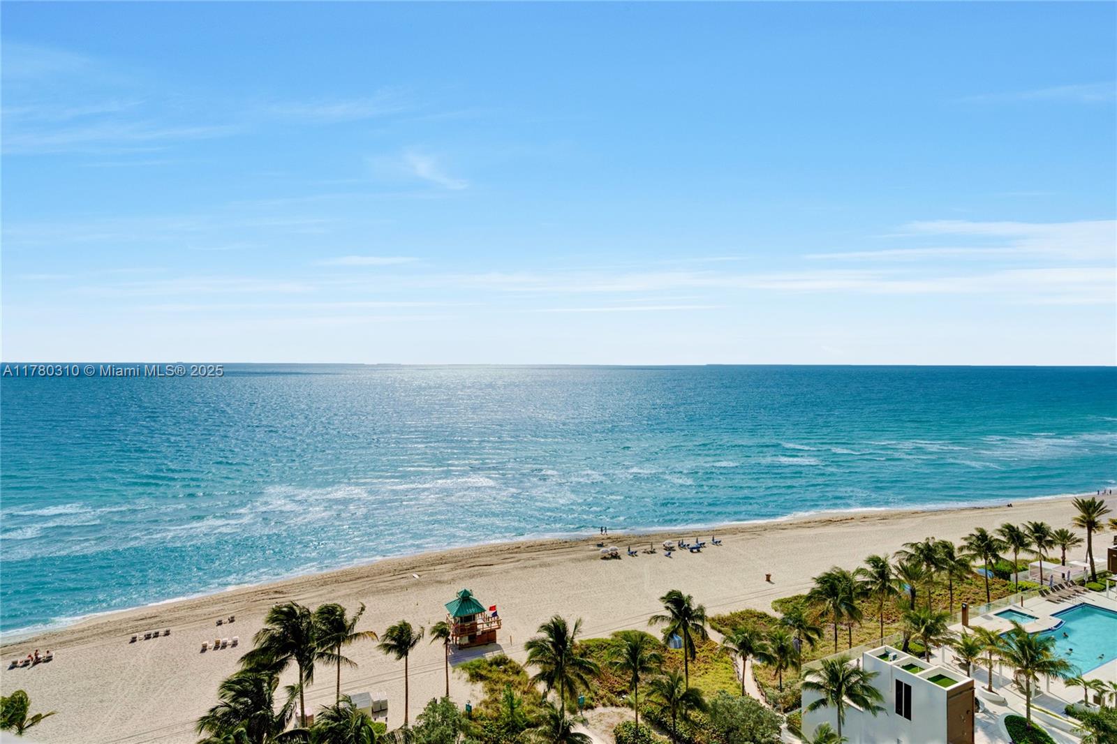 18975 Collins Ave # 903